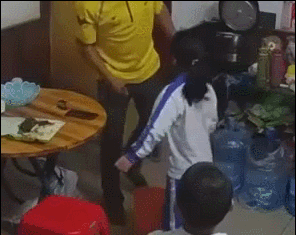 深圳虐童视频发布者：视频从App下载<strong></p>
<p>币安app官网下载</strong>，事发家庭装有监控~