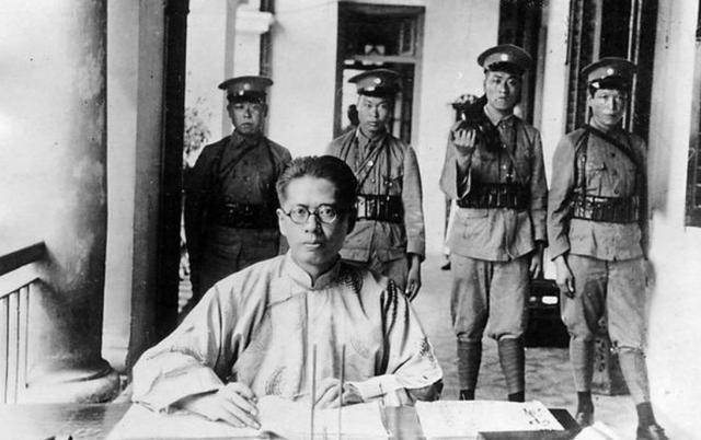 民国时期银元用得好好的<strong></p>
<p>民国时的法币</strong>，为何要用法币取代？只因美国出台一政策