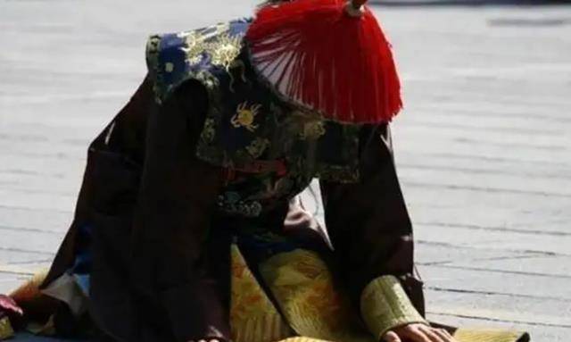 清朝官员退休工资<strong></p>
<p>美币换算</strong>，每年只有50两白银，换算成人民币是多少钱