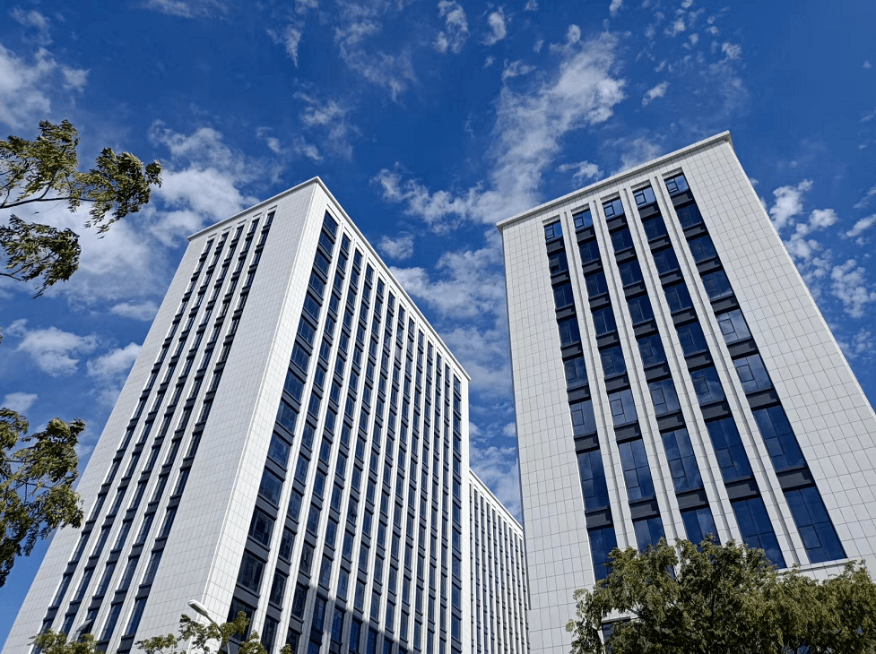 飞阅楼市第37期丨记者探盘珑樾一品、森林公园、珺台、静澜山<strong></p>
<p>阅币</strong>，发现...