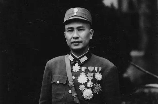 国军耗资20亿的最强炮兵团<strong></p>
<p>民国法币购买力</strong>，在抗战中表现如何？网友：再来几个
