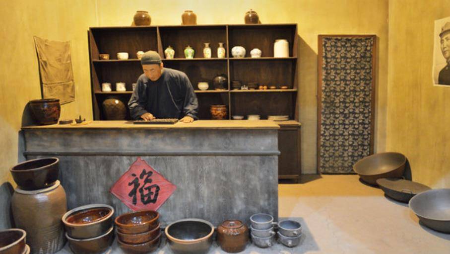 抗战时期的延安：从打土豪到二五减租<strong></p>
<p>三万法币</strong>，红都延安靠什么维持生活？