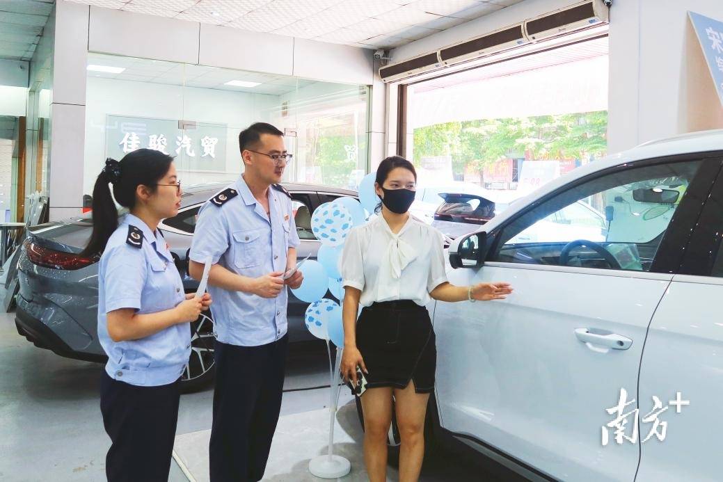 丰顺税务：税惠红利助力新能源汽车逐“绿”前行