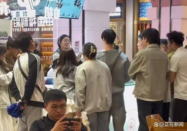合肥两小伙辞职前买彩票中100万<strong></p>
<p>贵州茅台股票分析</strong>，店员：两人平分