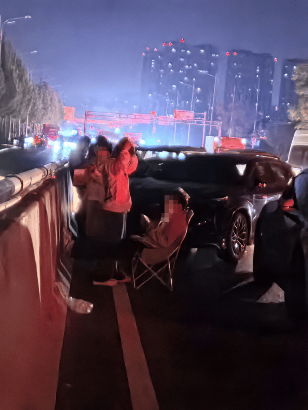 “夜骑开封”被叫停背后：网络推手煽起来的巨大流量<strong></p>
<p>NFT</strong>，却成烫手山芋