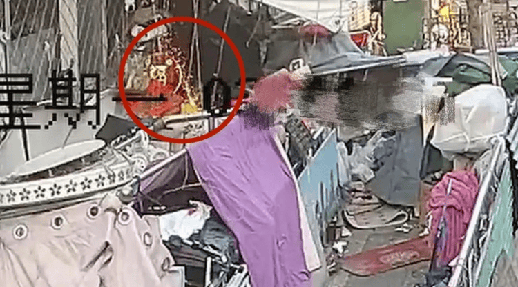 “你们不用管<strong></p>
<p>Foundation</strong>，出事我负责”！老人囤废品堵塞逃生路，不幸起火遇难