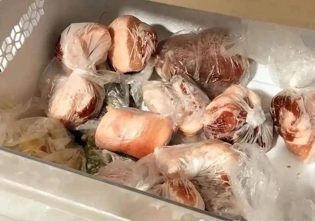 长期吃久冻的肉危害大<strong></p>
<p>币安网交易所官网</strong>？冰箱里的肉冻多久就不能吃了？医生说清楚
