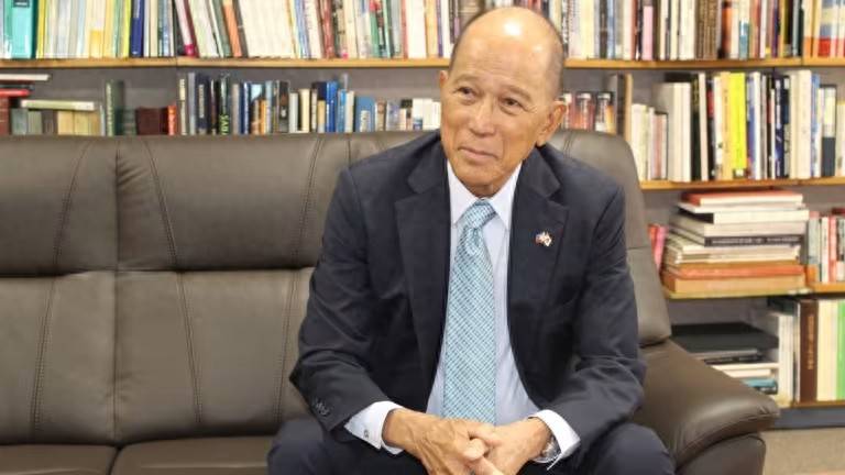 马科斯也没想到<strong></p>
<p>缅甸</strong>，中方撤离这么快，美国也没办法，菲突收重大噩耗