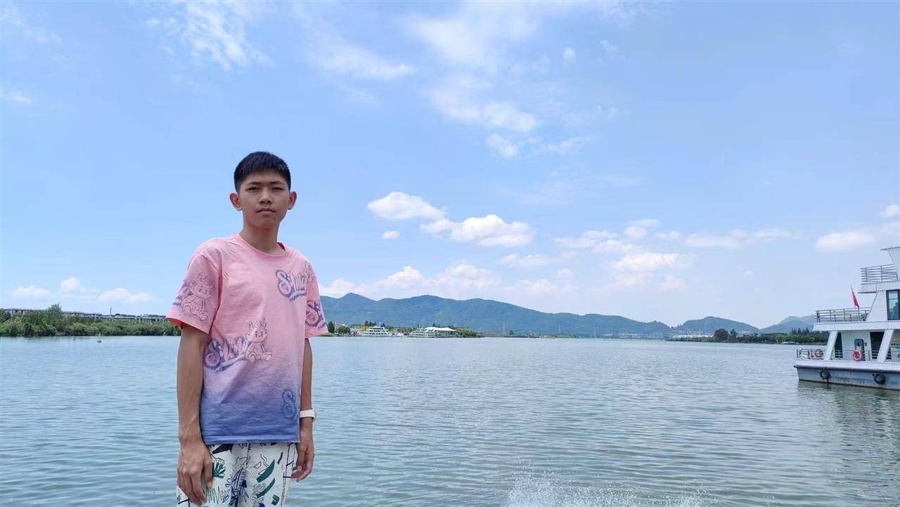 安徽一名18岁高中生坐飞机到西双版纳后失联<strong></p>
<p>usdt行情</strong>，景洪公安：目前没有进一步的消息