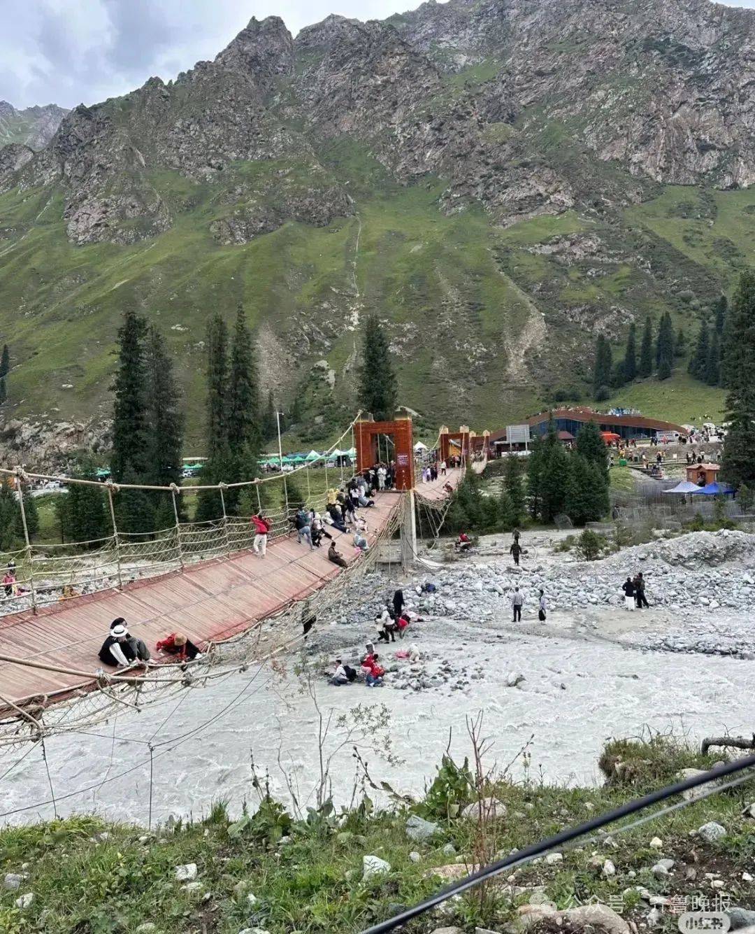 5人遇难24人受伤！新疆伊犁一景区吊桥桥索断裂<strong></p>
<p>币圈行情</strong>，亲历者称“现在手还在不断颤抖”