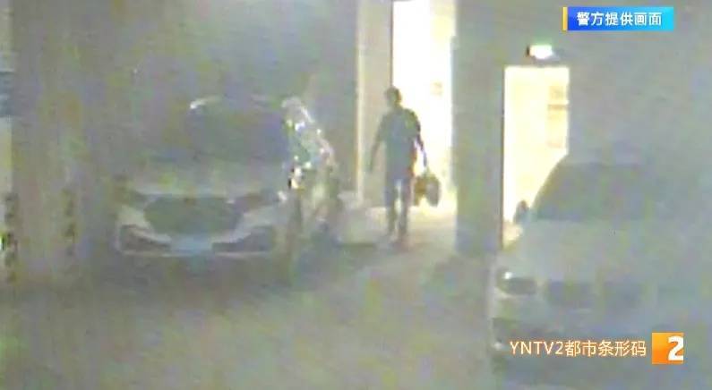 凌晨怪事！男子提着茅台袋子在车库<strong></p>
<p>币圈项目群</strong>，翻垃圾桶竟为了.....