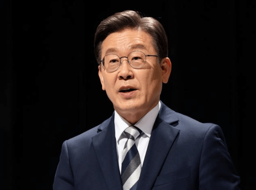 关键时刻！多国一把手将出席九三阅兵<strong></p>
<p>币圈私募</strong>，特朗普有特殊安排，李在明派人来访华