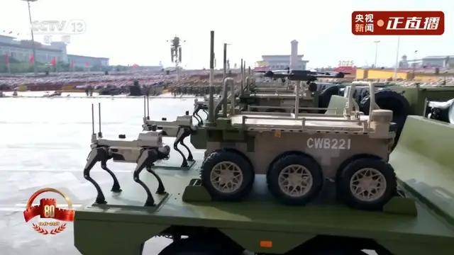 不装了<strong></p>
<p>柴犬币</strong>！一口气看完九三大阅兵武器装备！谁说我们一个也不认识？