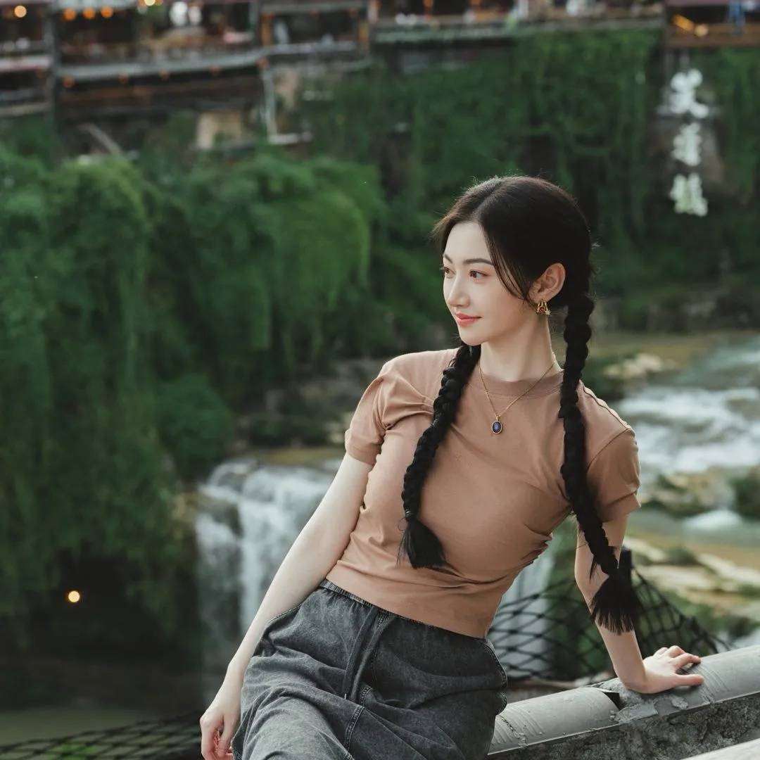 景甜工作室否认“冯绍峰景甜闪婚”<strong></p>
<p>柴犬币最新价格</strong>，连发4个感叹号：景甜女士未婚单身，请停止造谣