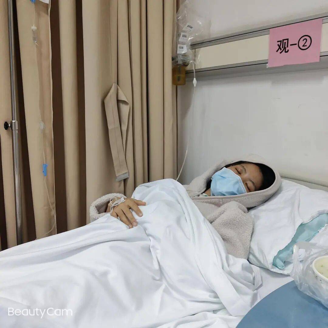 女护士结婚半年发烧头痛<strong></p>
<p>火必网</strong>，诊治12天才确诊“脑脊髓炎”致丧失劳动能力，鉴定：两家三甲医院因未及早诊断病情，应承担责任