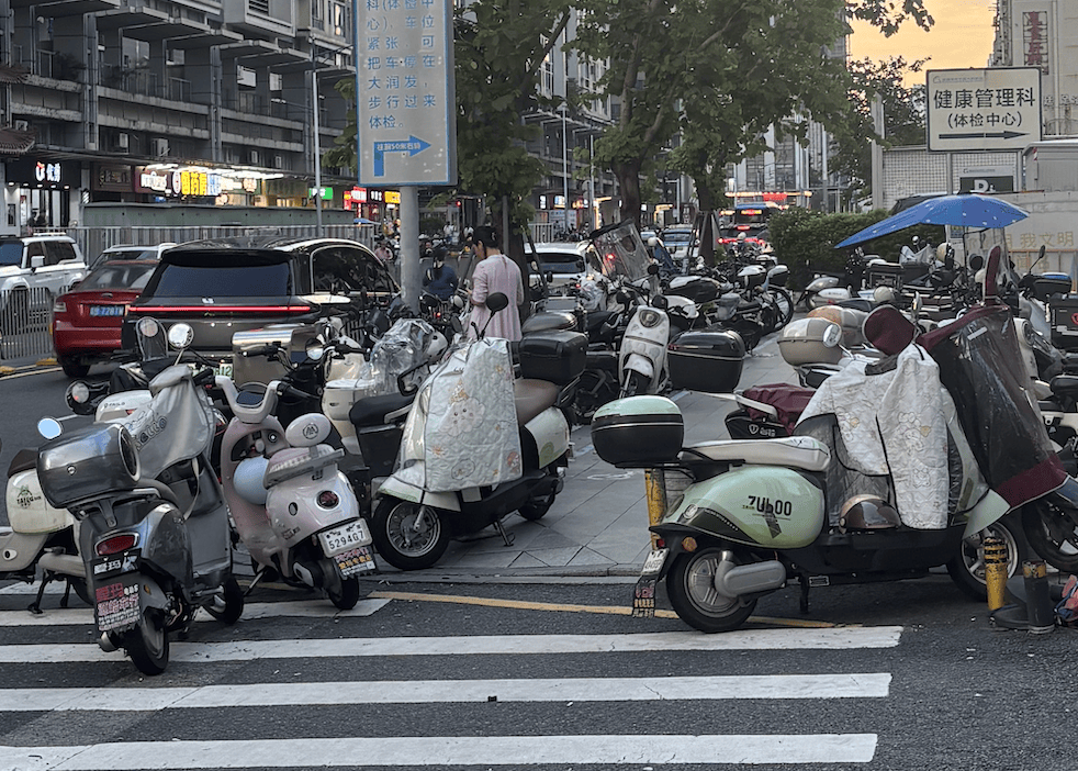 深圳一医院门口被指“举步维艰”<strong></p>
<p>加密货币</strong>！整治后记者实探:仍很堵