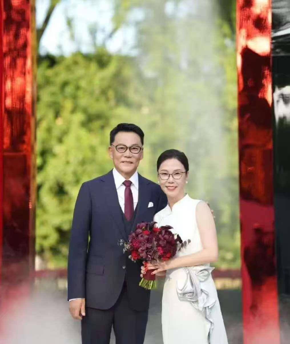 张丹红婚后首度回应与李国庆恋情：30年前因百万债务拒绝李国庆求婚系谣言<strong></p>
<p>加密货币</strong>，从未介入他的上一段婚姻，不会参与他的商业活动