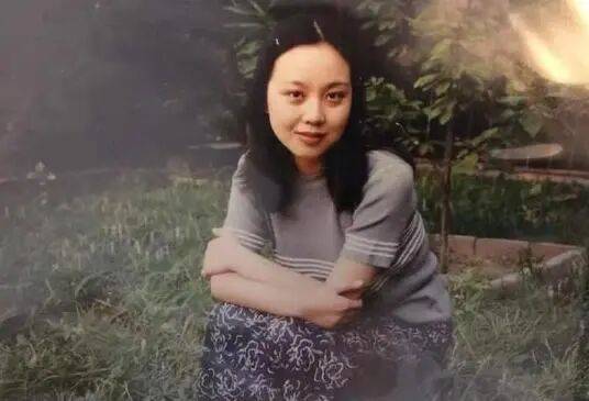 闫妮微醺式演唱再上热搜！35岁爆红后速成大满贯视后<strong></p>
<p>加密货币交易所</strong>，她是松弛美学的代言人