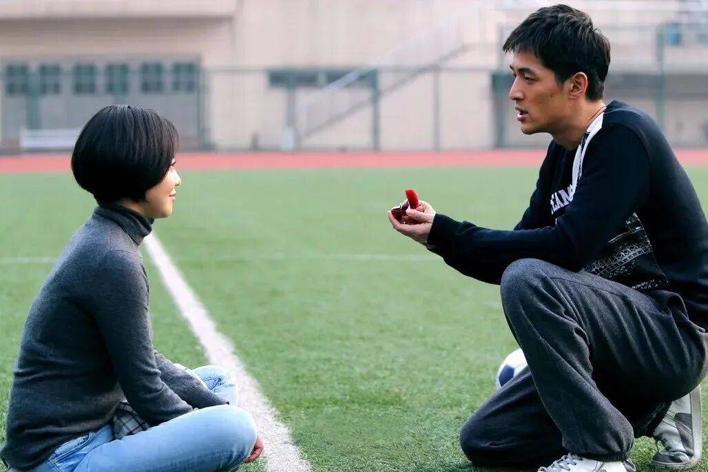 闫妮微醺式演唱再上热搜！35岁爆红后速成大满贯视后<strong></p>
<p>加密货币交易所</strong>，她是松弛美学的代言人