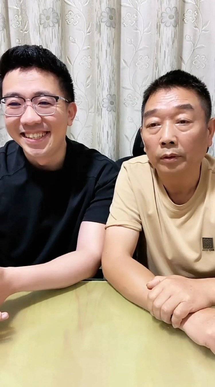 章莹颖男友国庆探望章父并协助直播<strong></p>
<p>加密货币行情</strong>，网友劝其早点结婚，本人回应
