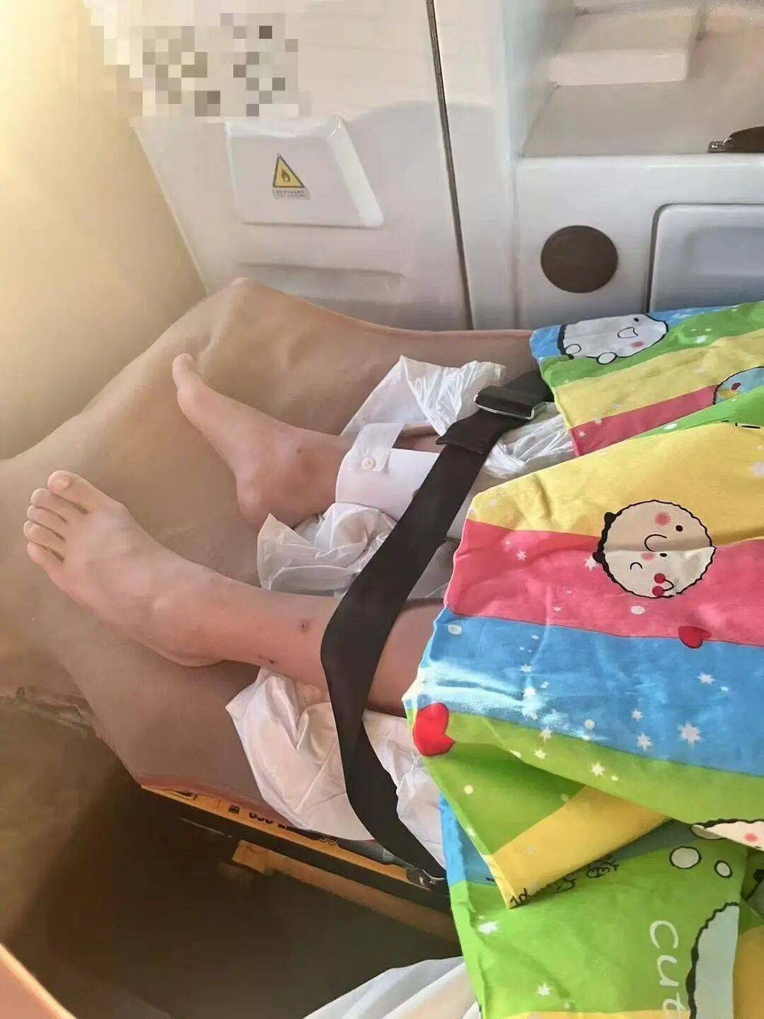男子火车上铺跌落砸断10岁女孩腿骨<strong></p>
<p>加密货币</strong>，回应“失联”称失业讨薪中