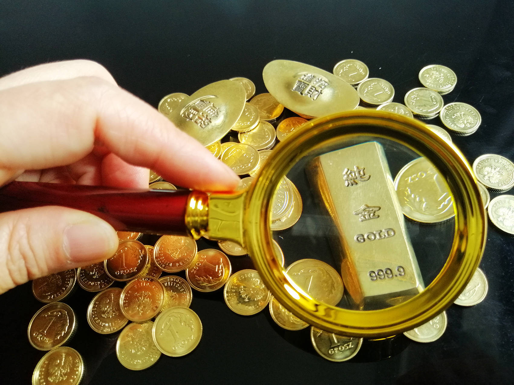 国际金价<strong></p>
<p>加密货币</strong>，再创历史新高！消费者：从今年年中一直观望到十一，没想到越等越贵！机构：仍上涨空间