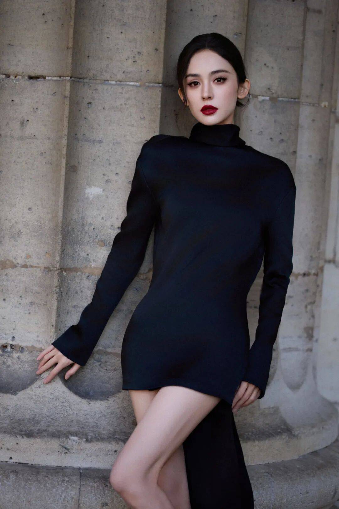时装周上的女明星<strong></p>
<p>加密货币</strong>，秋冬氛围感一键封顶！