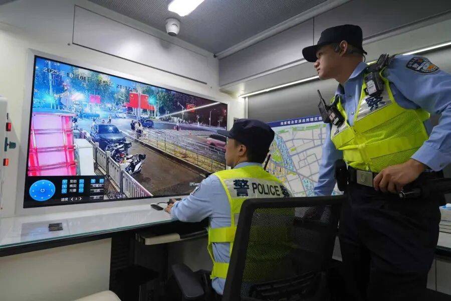 突然群发<strong></p>
<p>加密货币概念股</strong>！大批上海市民收到警方短信！全市爆火网红已被锁定...有爸爸因孩子违规被罚款