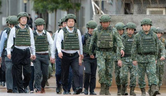 特朗普选定两枚“棋子”<strong></p>
<p>加密货币概念股</strong>，会诱导与中国发生“可控的”军事冲突吗？