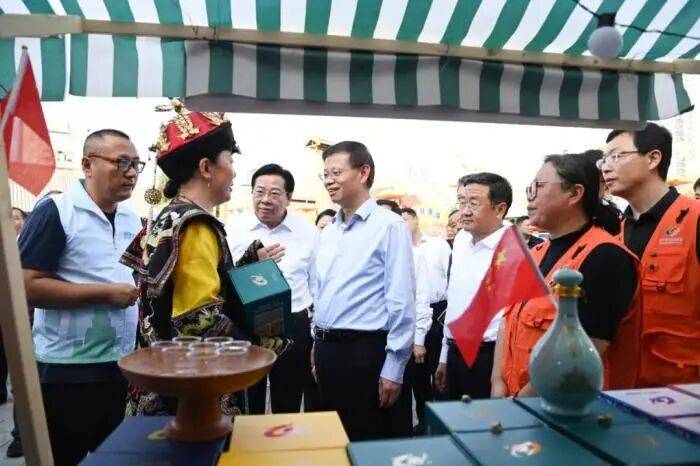 调研假日文旅消费<strong></p>
<p>加密货币概念股</strong>，多地“一把手”走上街头