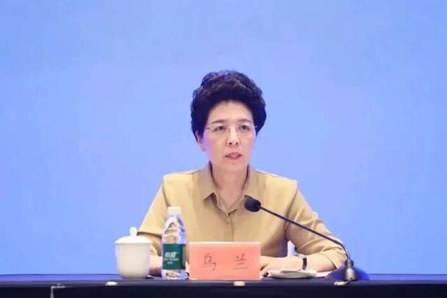 中央委员被“双开”<strong></p>
<p>区块链</strong>，62岁女副部任上被查！中纪委上周通报查处26人