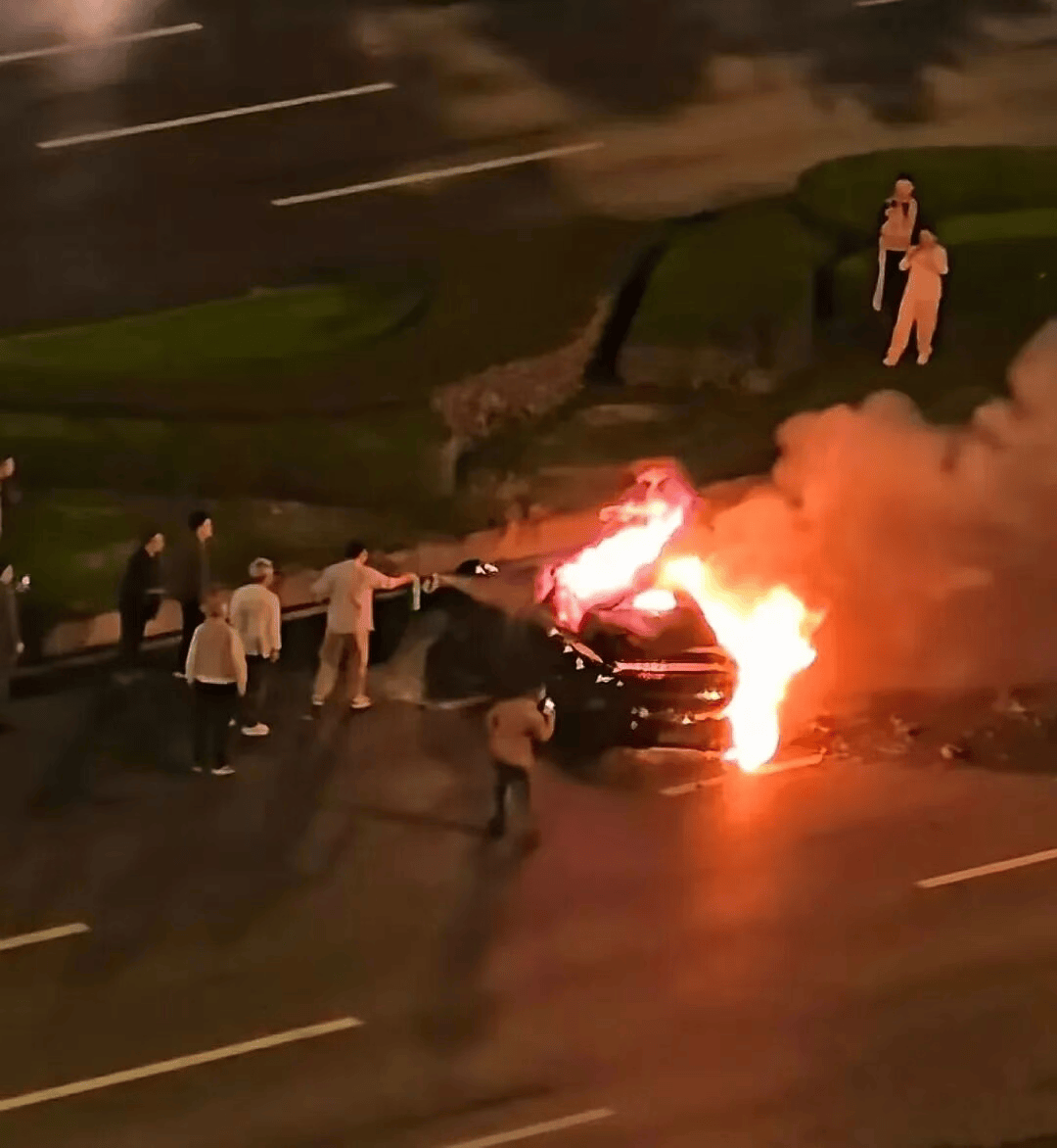 八天三起事故<strong></p>
<p>区块链</strong>！又一小米SU7驾驶员遇难