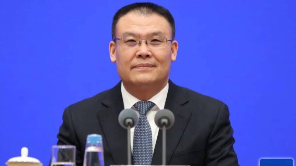 财政部副部长王东伟履新安徽省委常委<strong></p>
<p>瑞波币今日行情</strong>，河南唐河人