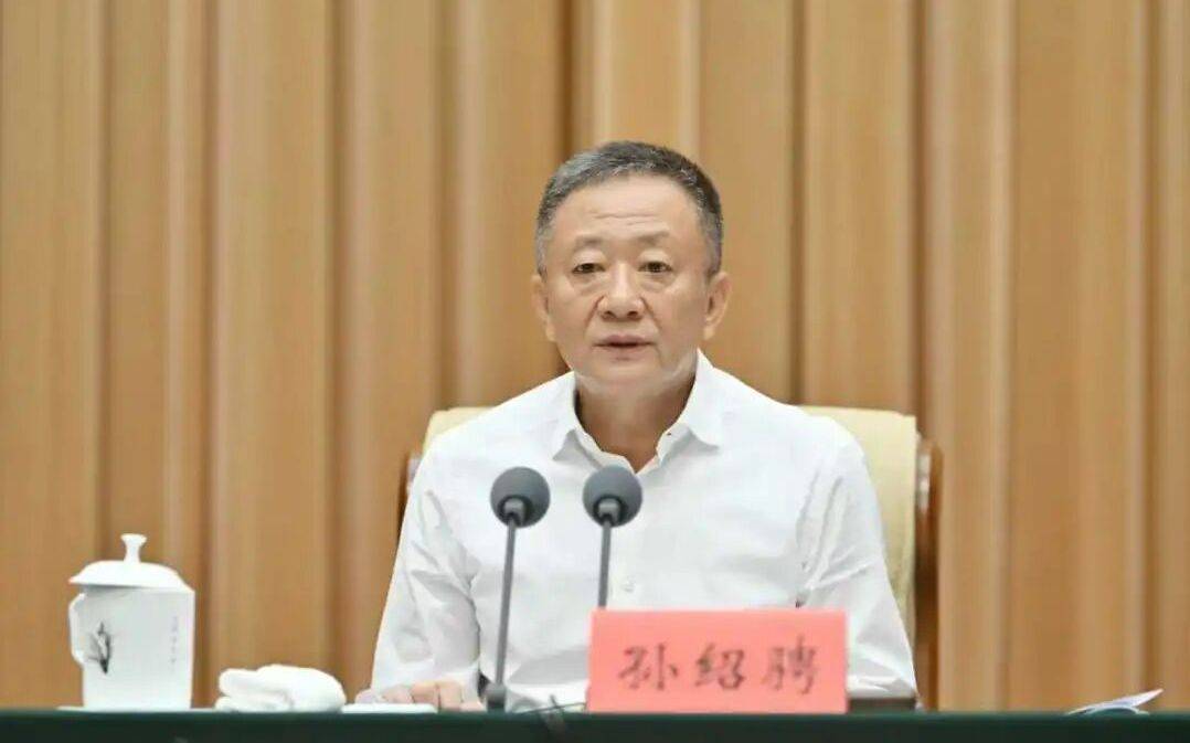 因工作岗位调整<strong></p>
<p>瑞波币</strong>，孙绍骋辞去内蒙古自治区人大常委会主任职务