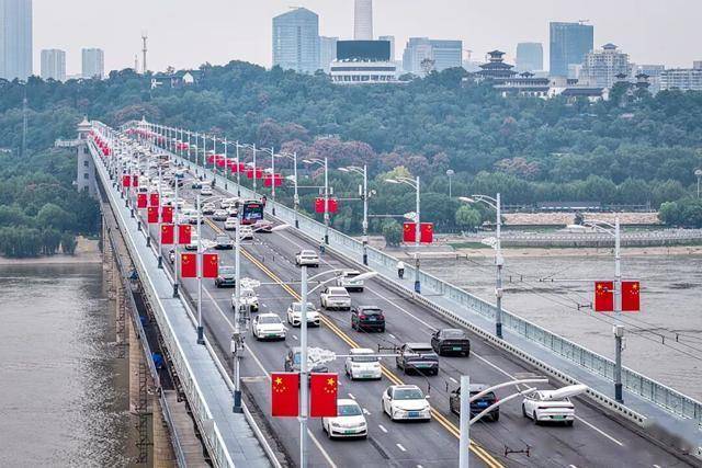 今天是她68岁生日<strong></p>
<p>瑞波币</strong>，武汉人：不准退休！