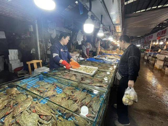 梭子蟹价格几近腰斩<strong></p>
<p>瑞波币今日行情价格</strong>！烟台海鲜市场迎来“实惠期”