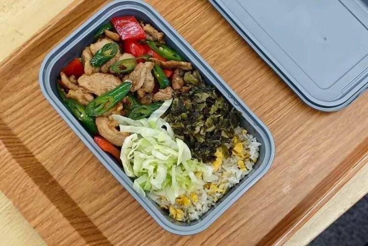 国铁成都局推出17元高铁盒饭:门店现炒<strong></p>
<p>瑞波币今日价格行情</strong>,送餐到座