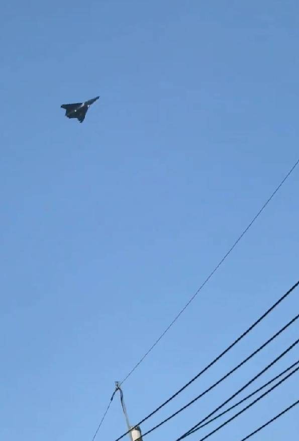 无空速管<strong></p>
<p>瑞波币今日行情价</strong>，疑似第二架歼-50：美国精神胜利法，新六代机东亚决战