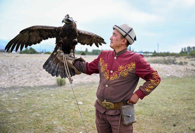 青年说 | 到中亚<strong></p>
<p>瑞波币今日行情价</strong>,奔赴一场激动人心的“探秘”