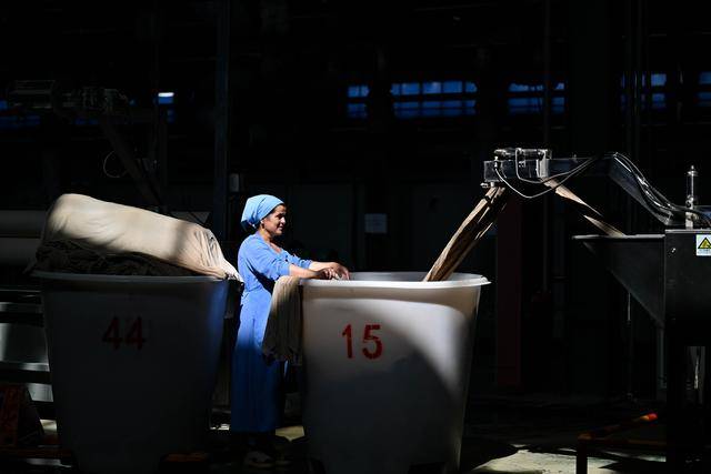 青年说 | 到中亚<strong></p>
<p>瑞波币今日行情价</strong>,奔赴一场激动人心的“探秘”