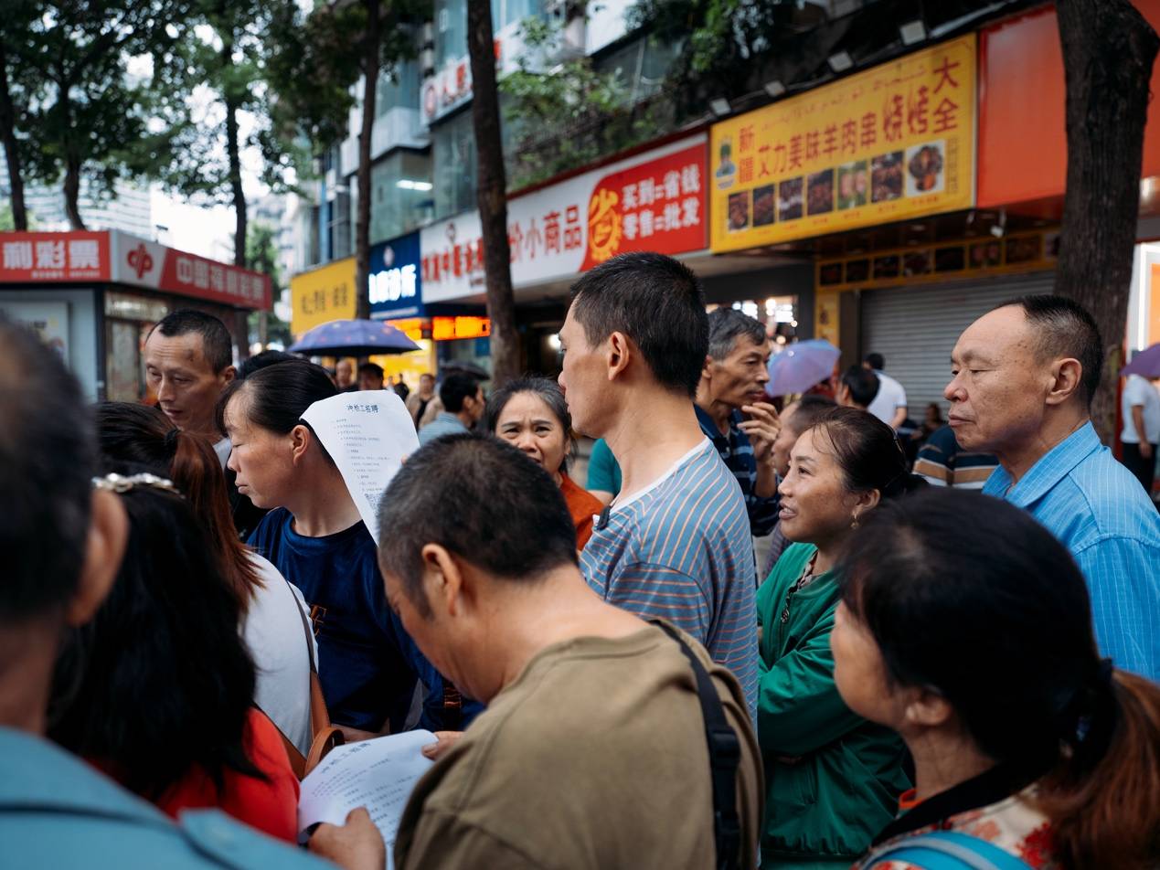<strong></p>
<p>瑞波币今日行情价</strong>他们挤在8元一晚的旅店 几百人抢一个活