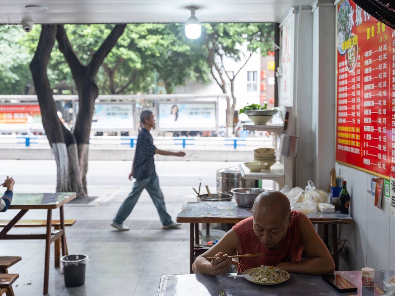 <strong></p>
<p>瑞波币今日行情价</strong>他们挤在8元一晚的旅店 几百人抢一个活