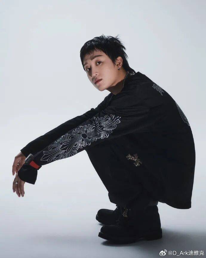 中国男歌手涉毒被捕<strong></p>
<p>瑞波币最新价格</strong>！