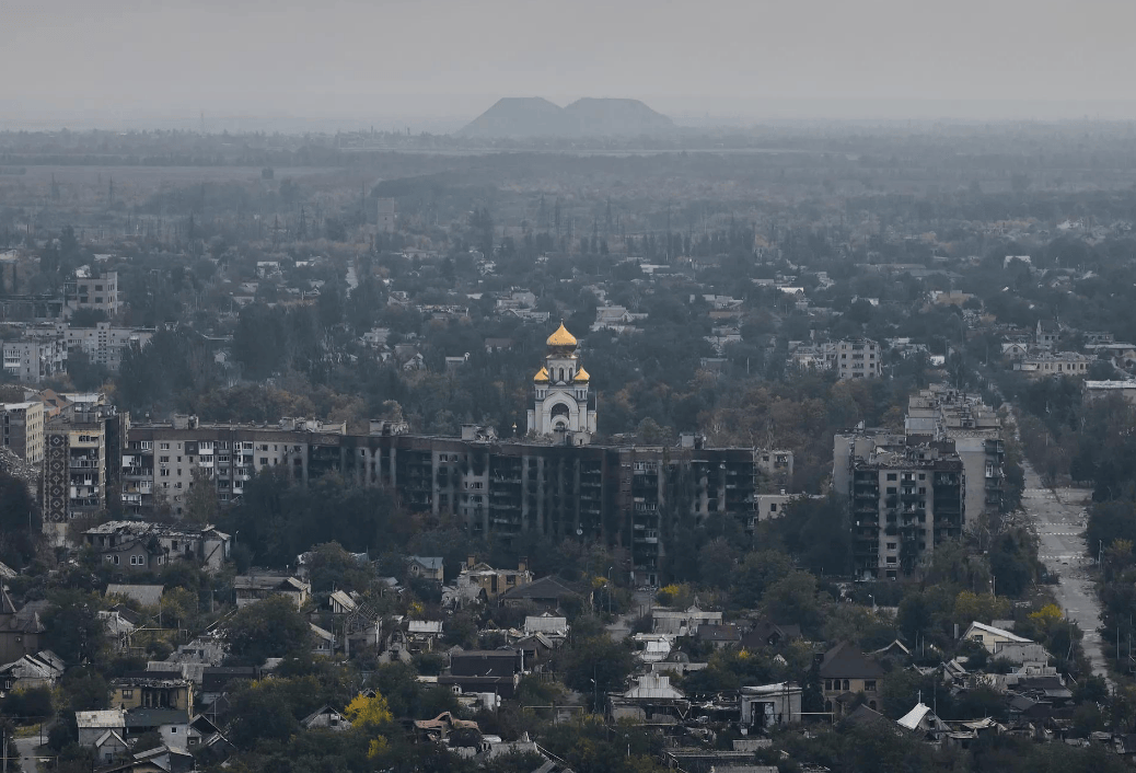 红军城移交前夜<strong></p>
<p>瑞波币价格今日行情</strong>，乌克兰宣布开辟新战线，主动反攻击溃俄军攻势