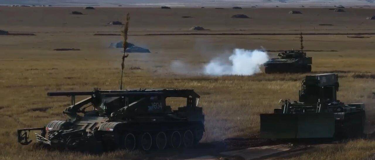 大场面！机器狗、无人机开路<strong></p>
<p>泰达币</strong>，实兵对抗演练画面公布