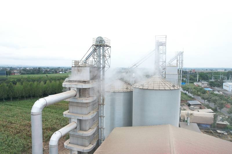 阴雨50天<strong></p>
<p>泰达币今日价格</strong>,他用3200块救回30万斤玉米