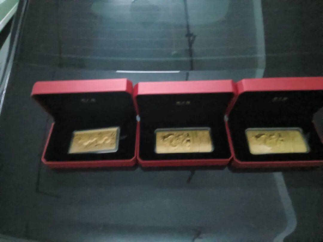 股市套现170万元后<strong></p>
<p>usdt泰达币</strong>,杭州男子豪购300克金条!老板当场报警……