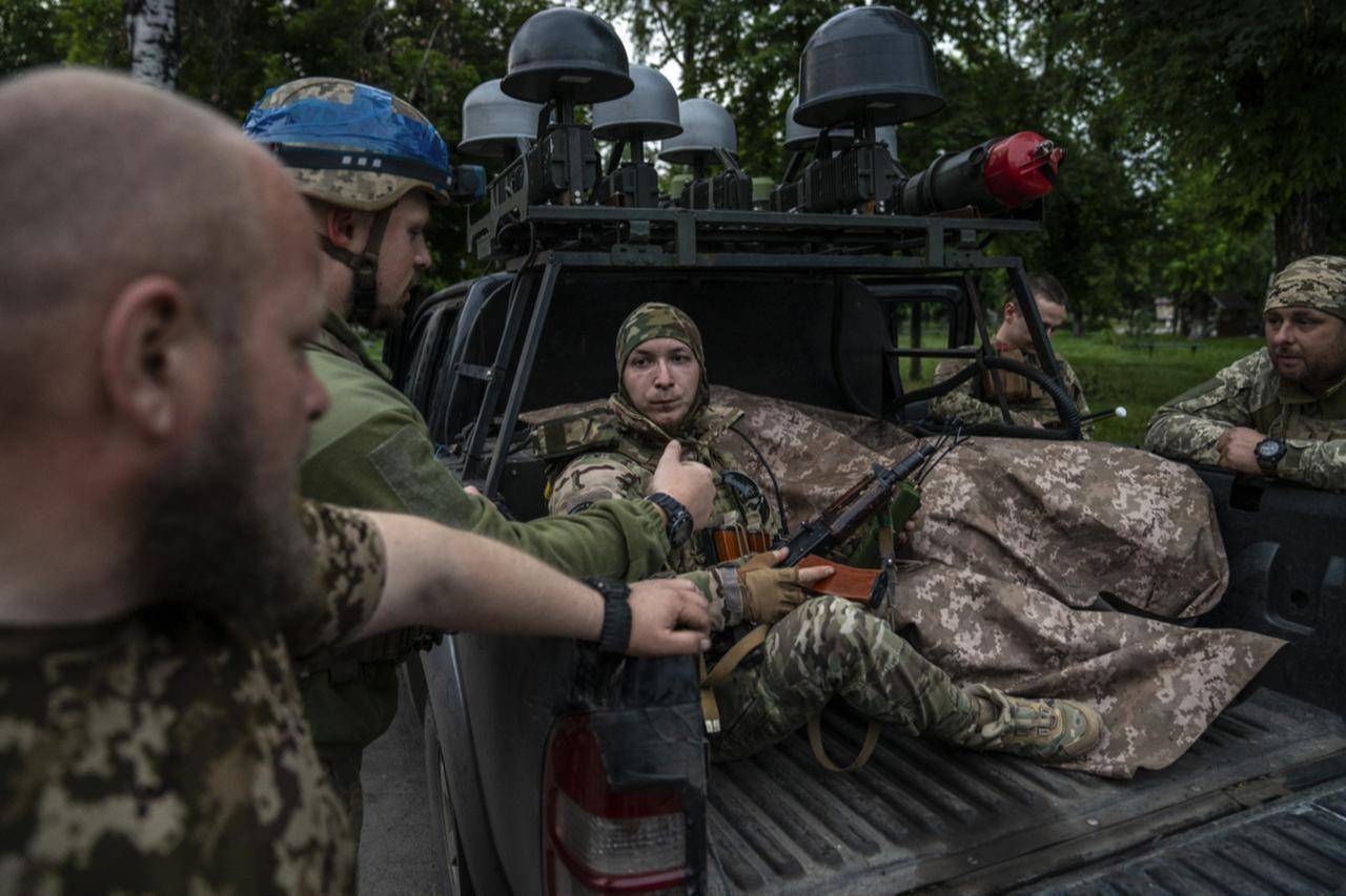 瞒不住了<strong></p>
<p>usdt泰达币</strong>,红军城9000乌军被围,乌前防长:再不投降就是全线溃败