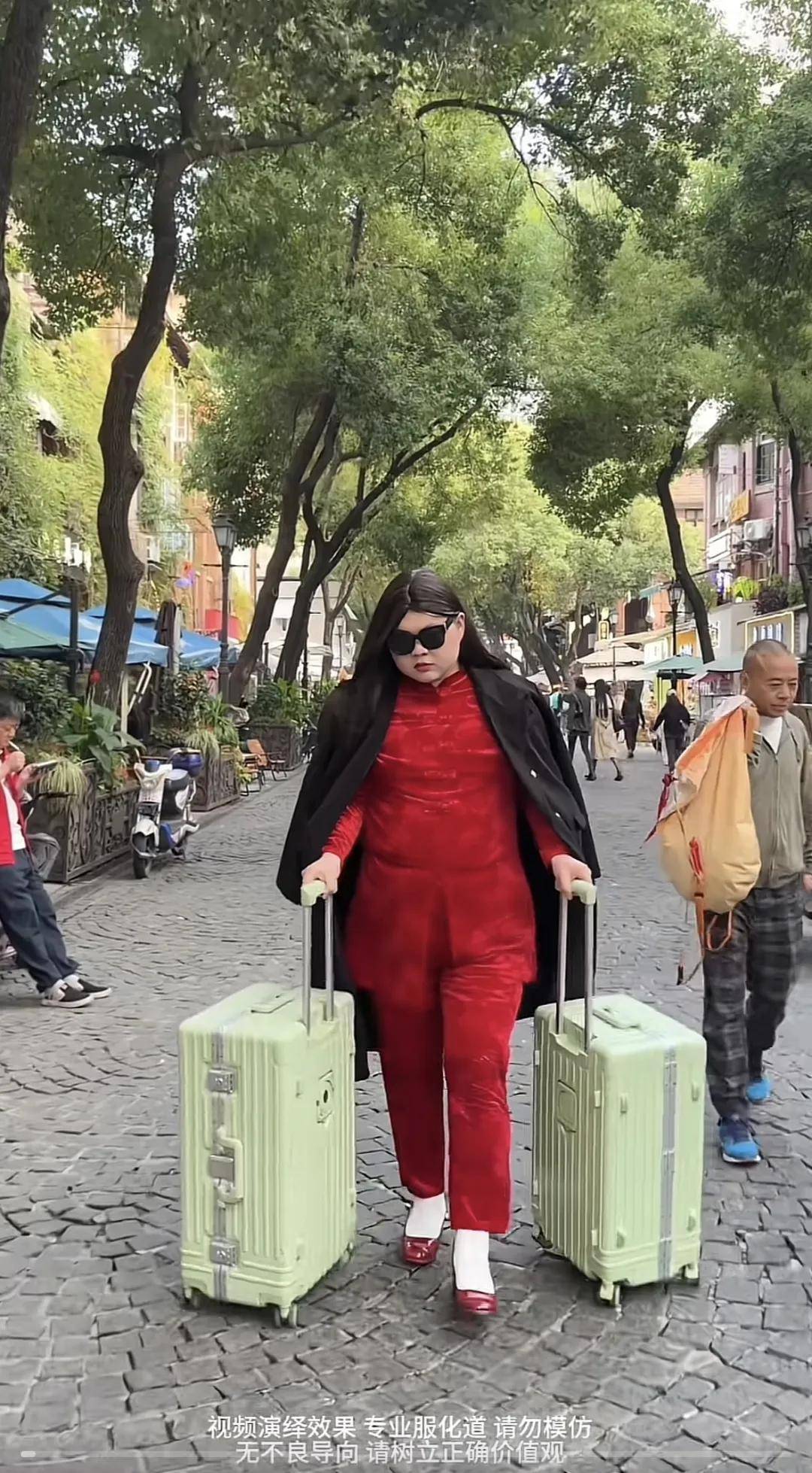 李湘气得翻出了瘦瘦的照片……她年轻时确实是仙女啊<strong></p>
<p>usdt泰达币</strong>!