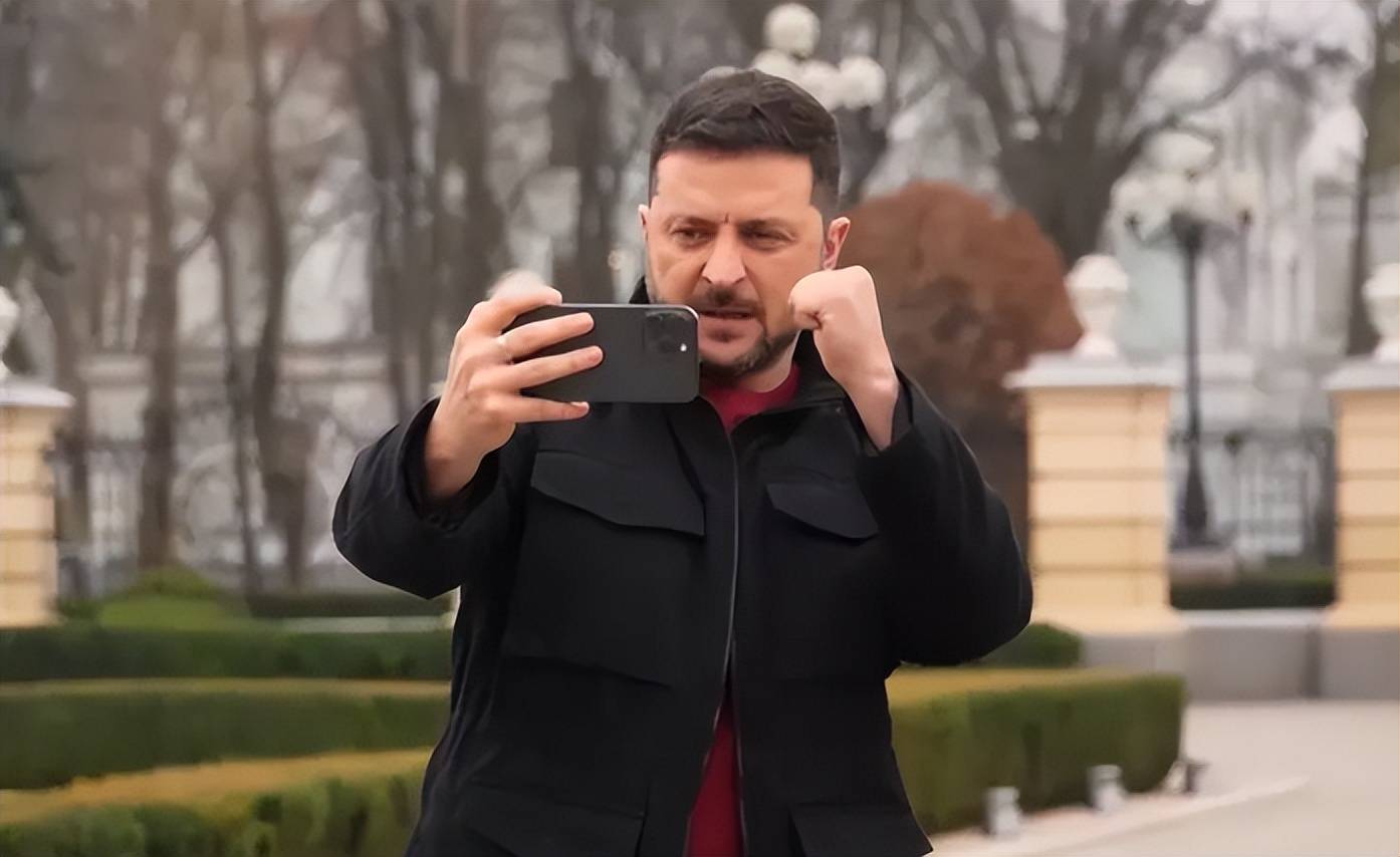 专访中途两度断电成笑柄！泽连斯基宣称乌克兰将胜利<strong></p>
<p>aicoin官网</strong>，实则美军撤离援乌弹药缺口达 40%？